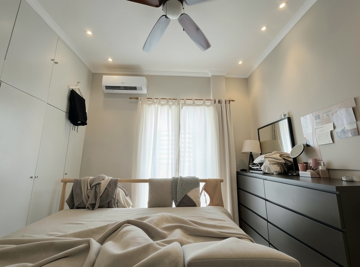 Main redesign studio: Redesign this room in a Modern interior style: clean lines, a neutral palette with bold accents, sleek low-profile furniture, glass and matte-metal su