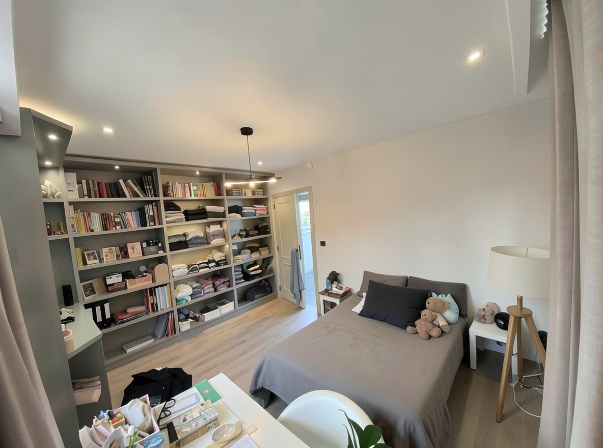 Main redesign studio: Redesign this room in a Modern interior style: clean lines, a neutral palette with bold accents, sleek low-profile furniture, glass and matte-metal su