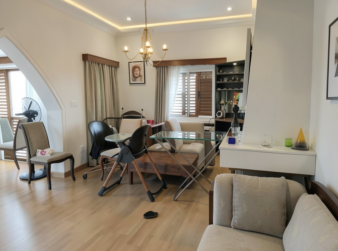 Main redesign studio: Redesign this room in a Modern interior style: clean lines, a neutral palette with bold accents, sleek low-profile furniture, glass and matte-metal su